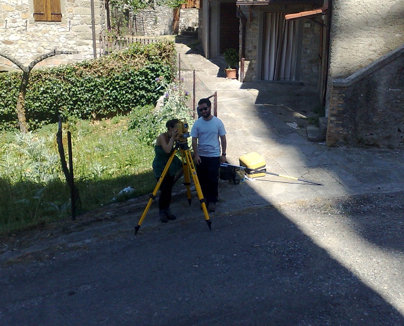 Ranicchi Francesco e Besmira Braho durante le fasi del rilievo